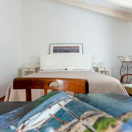 Holiday home Cal Bisbe